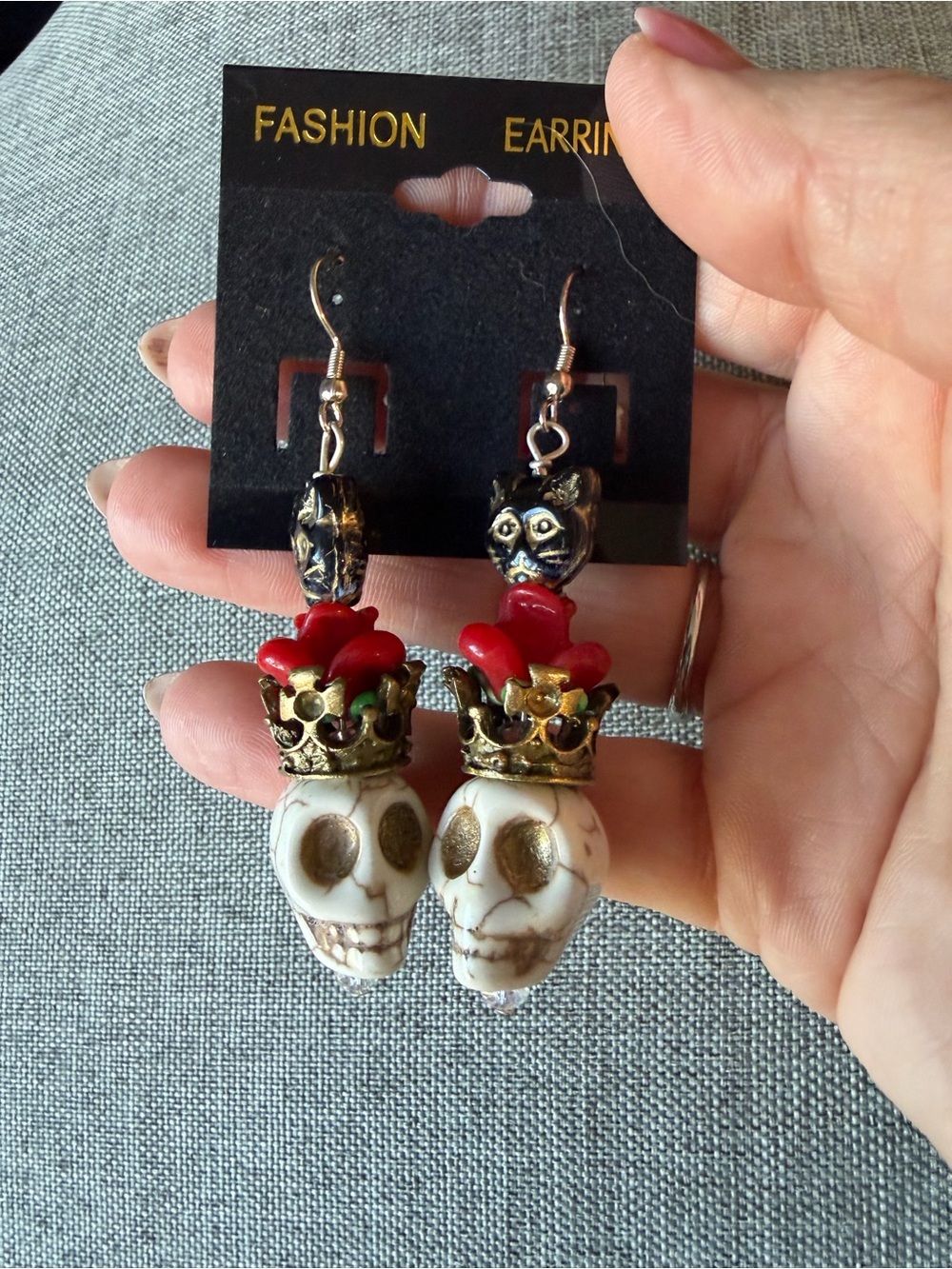 Red Skull Crown Black cat Drop Earrings